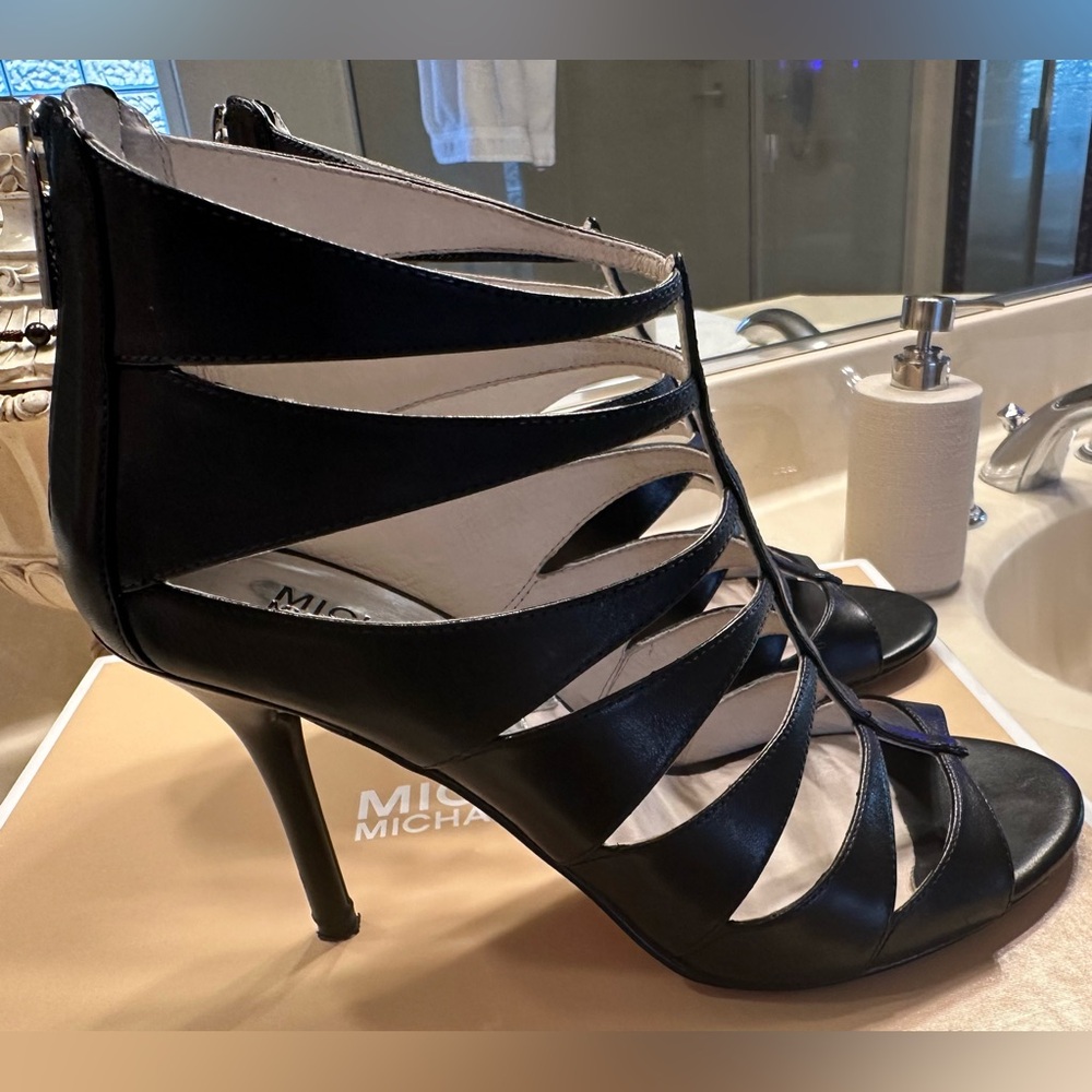 Michael Kors Women's Sandal-Mavis/Open Toe